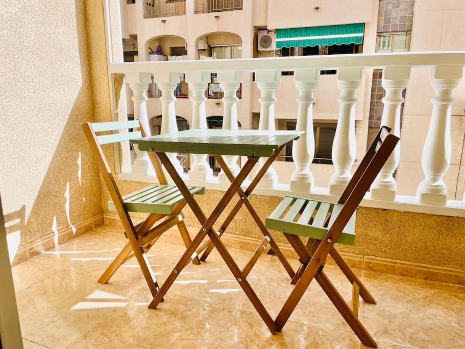 Charming Apartment Torrevieja Exterior foto